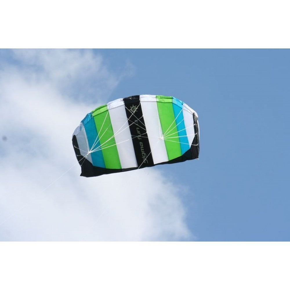 Sigma Fun 1.6 Blå/Grøn - Ses her i luften