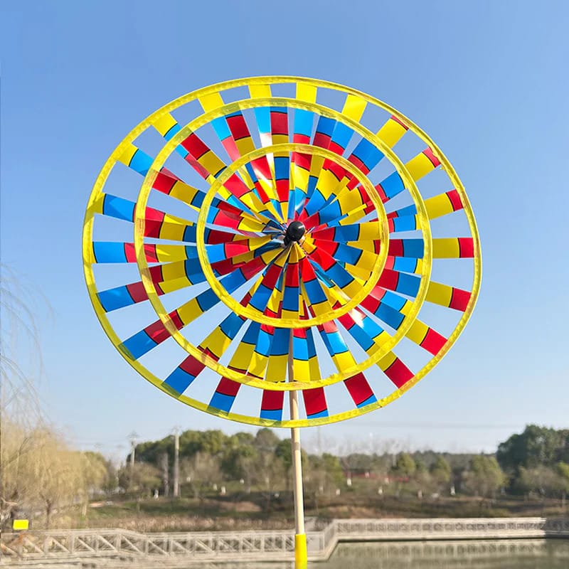 Wikz Twista Colorwheel XL vindhjul i trefarvet design, vist i natur