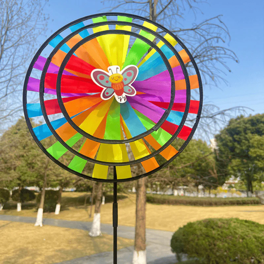 Wikz Twista Double vindhjul i regnbuefarver, vist i natur